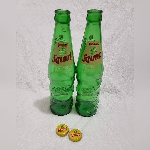 2 Swirl Squirt Soda Pop Bottle 12 Fl Oz Quitased Hecho Made in Mexico - Picture 1 of 9